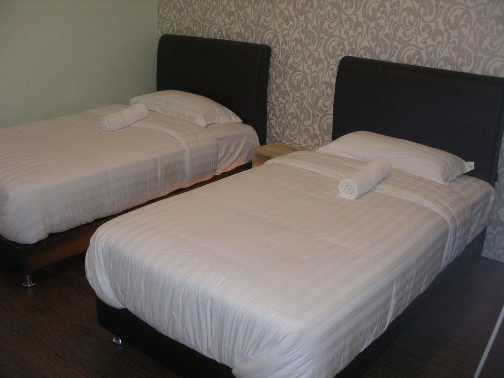 Hotel Zamburger Бентонг Экстерьер фото