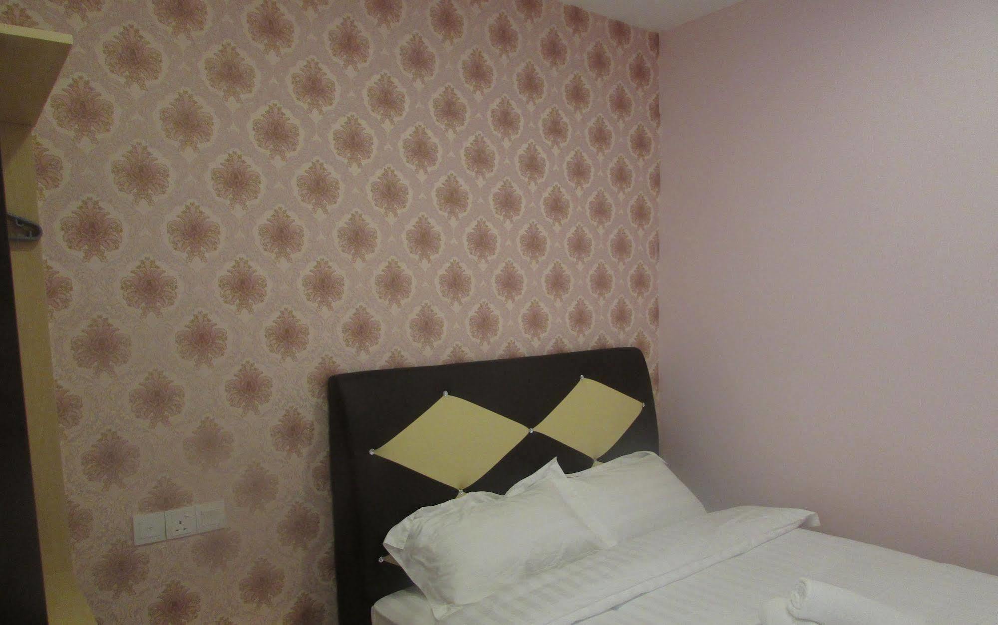 Hotel Zamburger Бентонг Экстерьер фото