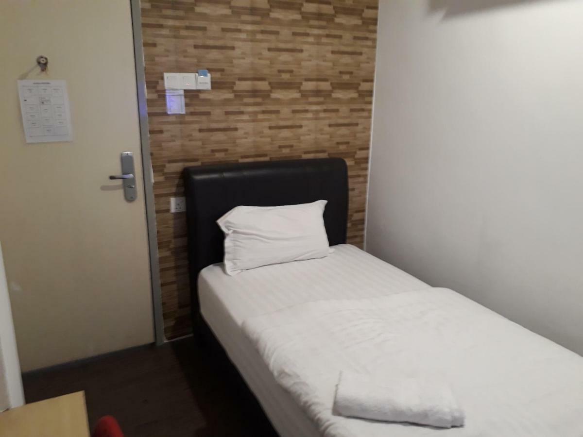 Hotel Zamburger Бентонг Экстерьер фото